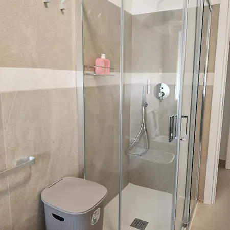 Casa Settembre كروتوني